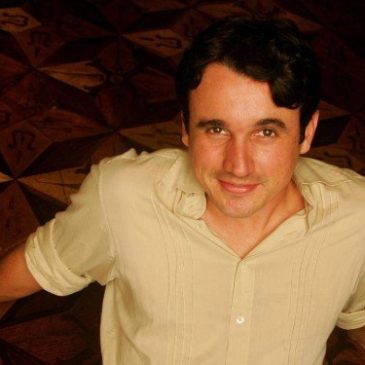 Ator Caio Junqueira morre aos 42 anos após acidente